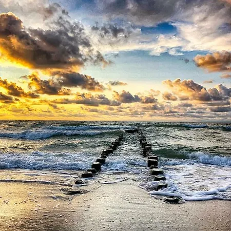 Pod Debami Wicie- Drewniane Nad Morzem Parco vacanze