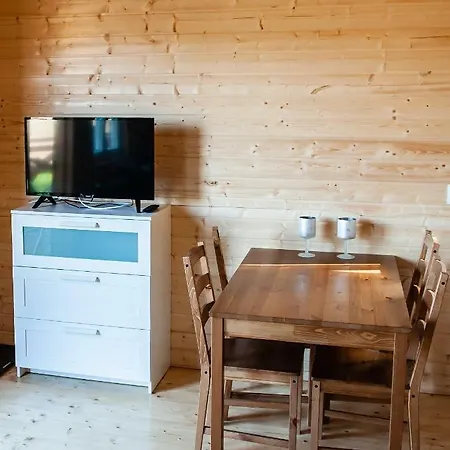 ホリデーパーク Pod Debami Wicie- Drewniane Nad Morzem *