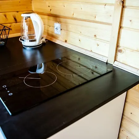 Pod Debami Wicie- Drewniane Nad Morzem