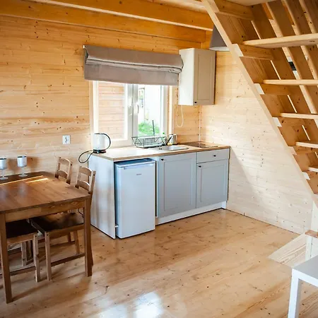 Pod Debami Wicie- Drewniane Nad Morzem * ビチェ