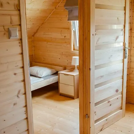 Pod Debami Wicie- Drewniane Nad Morzem *