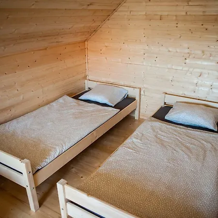 Pod Debami Wicie- Drewniane Nad Morzem