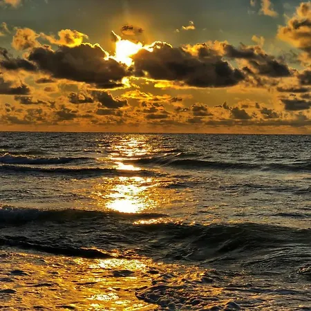 Pod Debami Wicie- Drewniane Nad Morzem ホリデーパーク